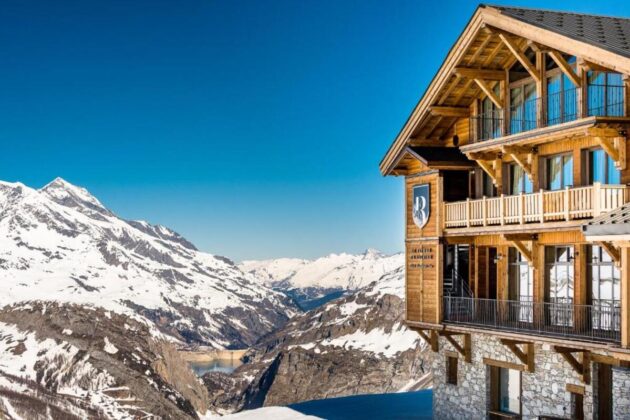 Hôtels au bord des pistes dans les Alpes