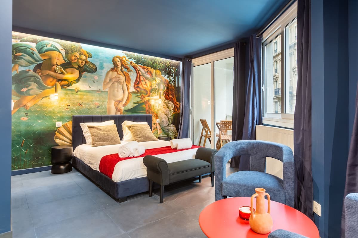 Arc de Triomphe - suite Saphir jaccuzzi