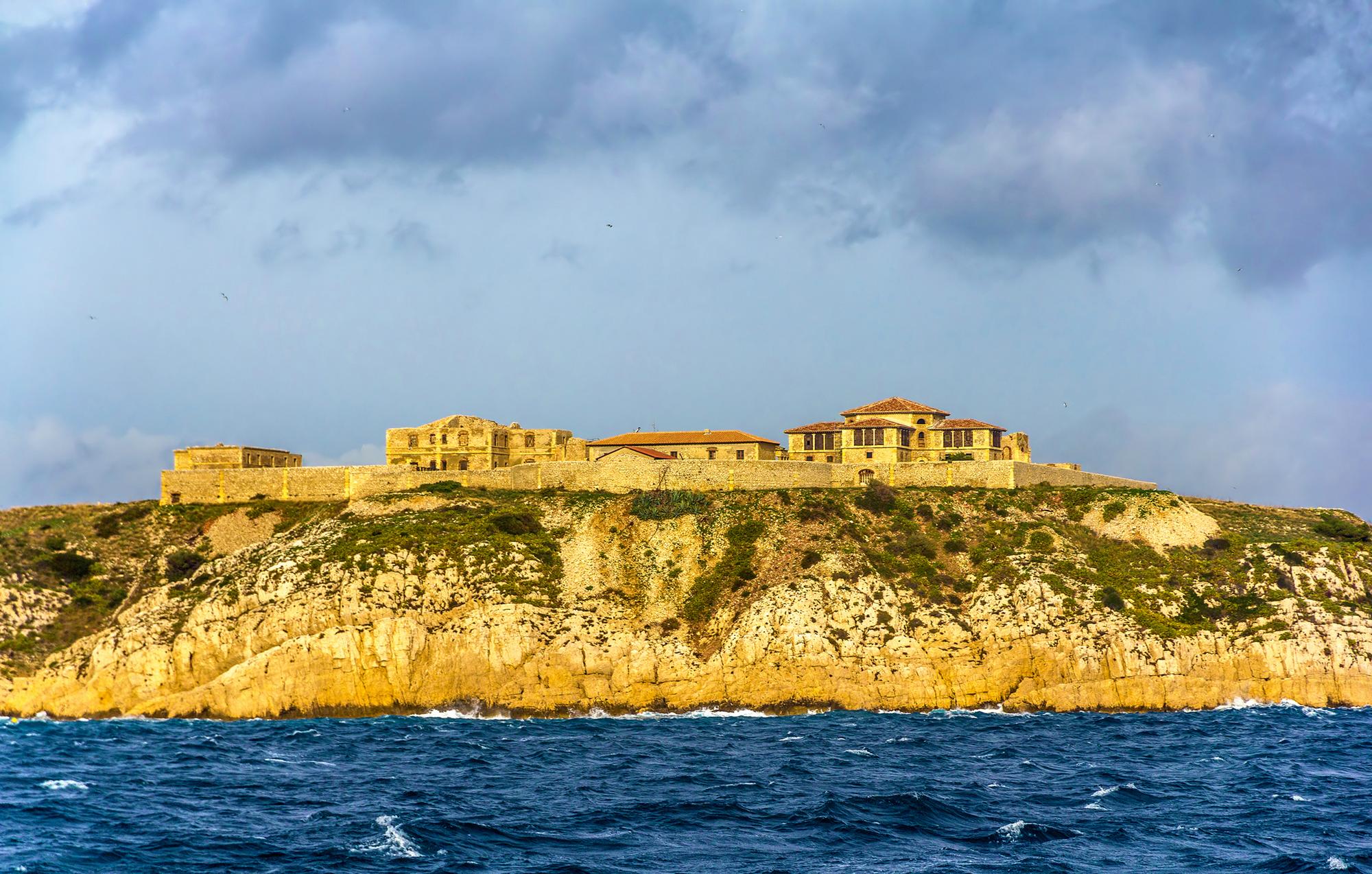 Les 6 lieux chargés d'histoire à explorer dans l'archipel du Frioul