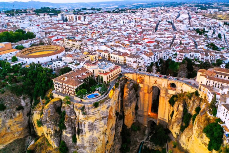 Ronda et son célèbre pont, Andalousie, Espagne