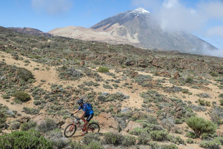 vélo dans le parc national du Teide