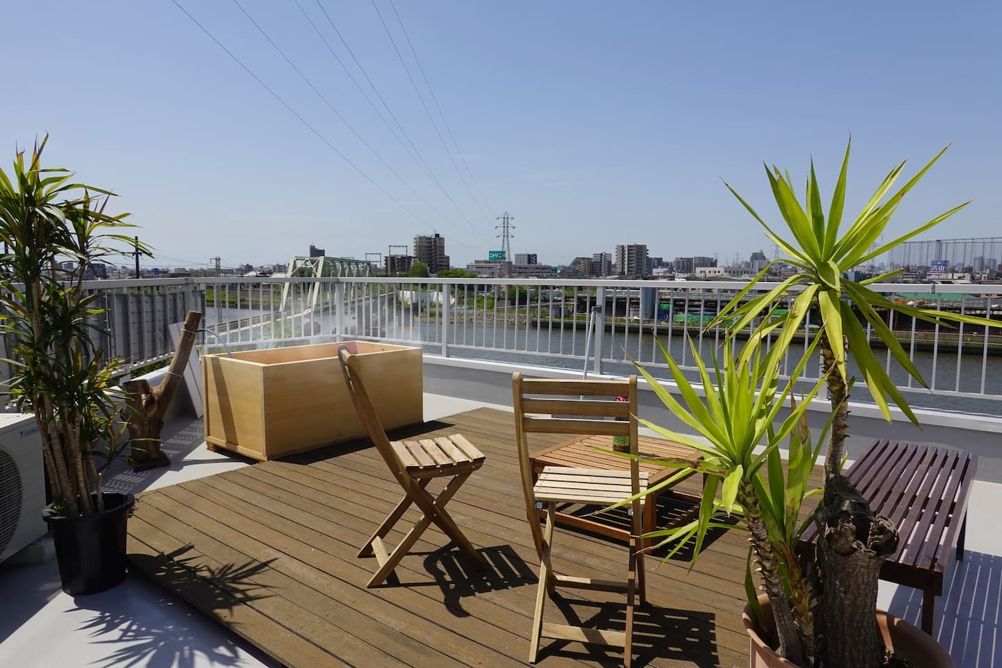 Airbnb avec vue au bord de la rivière à Tokyo