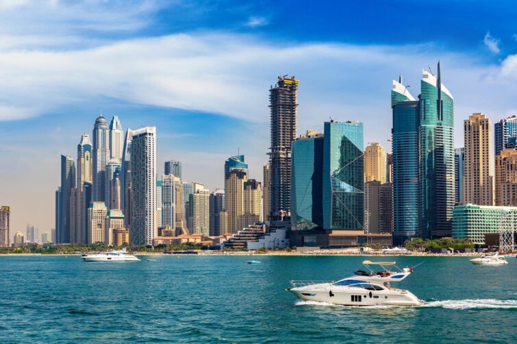 Dubai : Marina Private Luxury Yacht Tour