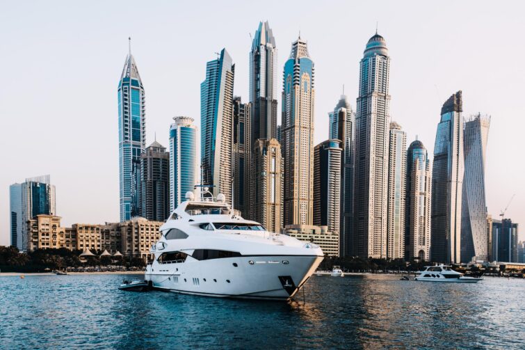 Dubai : Private Yacht Charter from Dubai Marina
