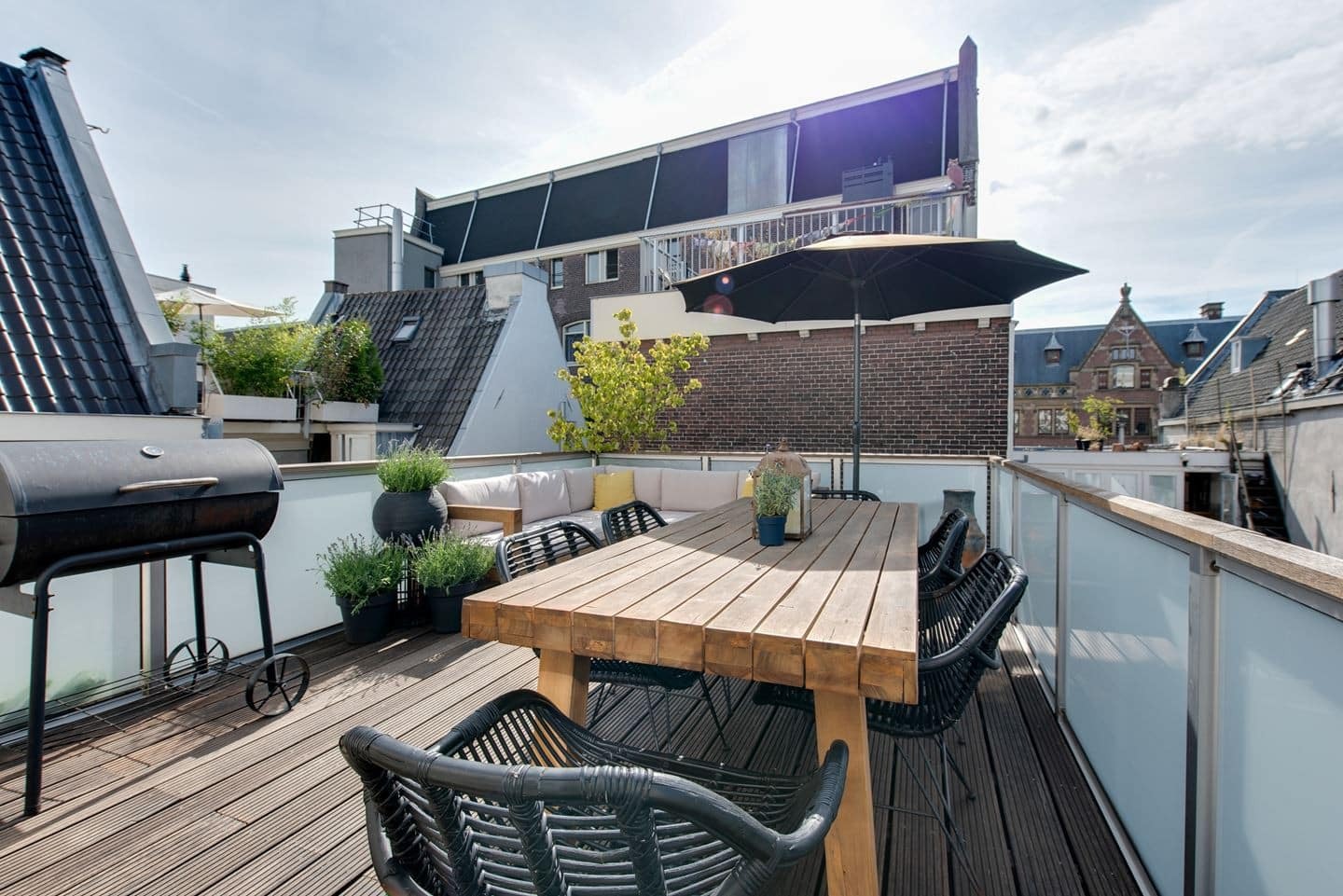 Luxueuse vue sur le canal avec toit-terrasse spacieuse