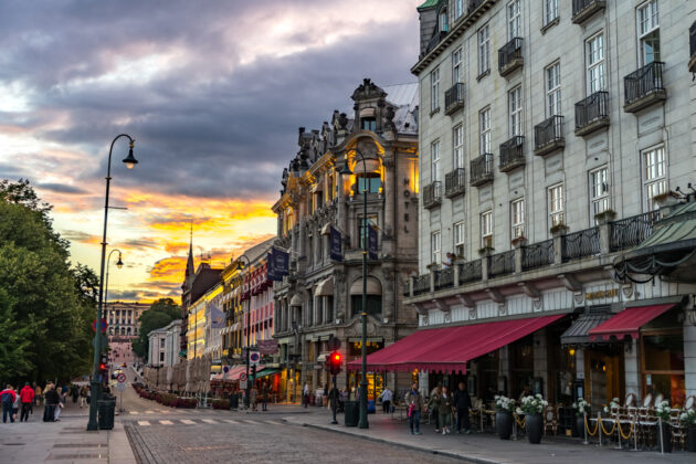 Une balade dans la rue Karl Johans Oslo