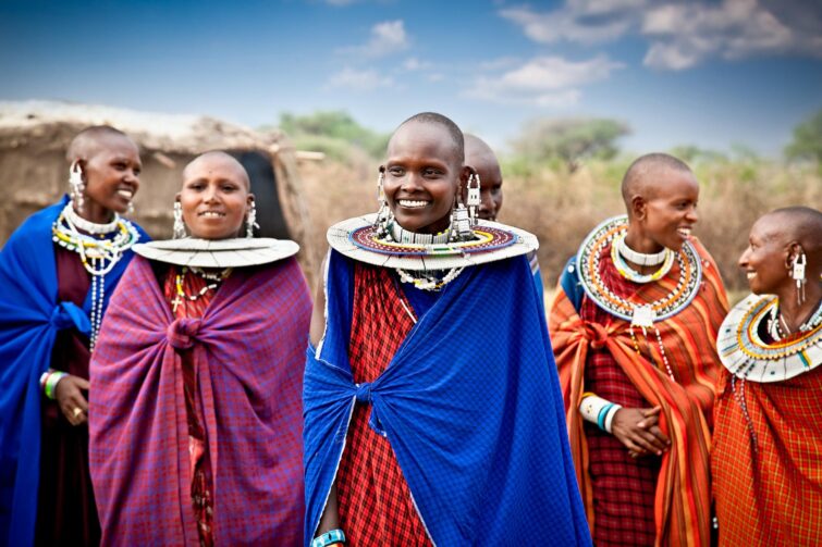 bijou traditionnel femmes Massaï