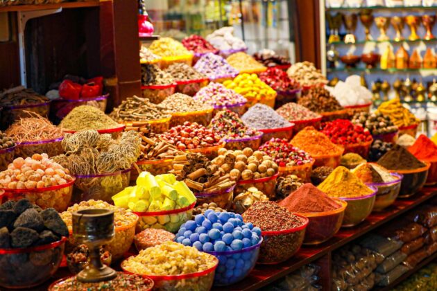 marchés traditionnels Dubai