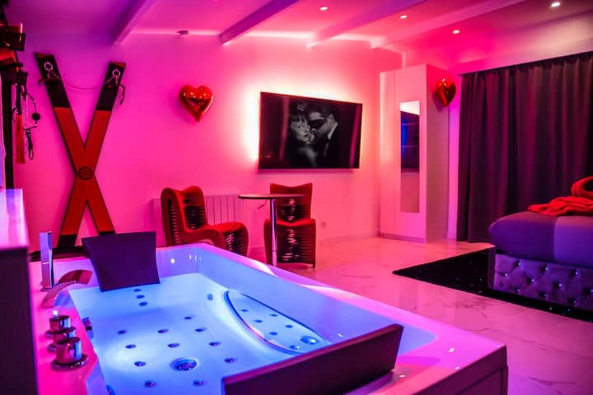 %e2%99%a1-jacuzzi-mr-%e2%99%a1-secret-suite-%e2%99%a1