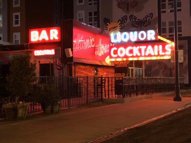 Atomic's Liquor à Las Vegas
