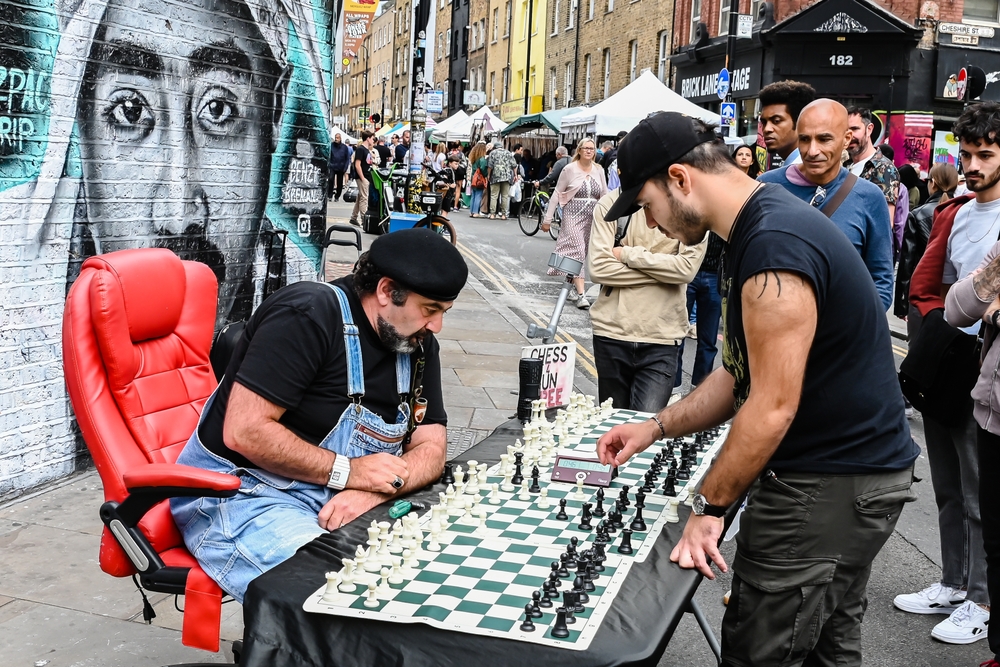 Jeu d'échecs à Brick Lane, Londres