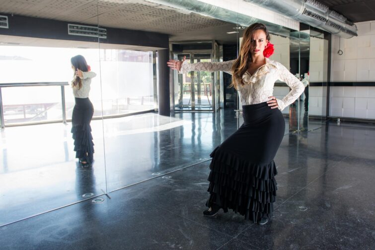 Prendre des cours de flamenco à l'école Rebollar de Séville