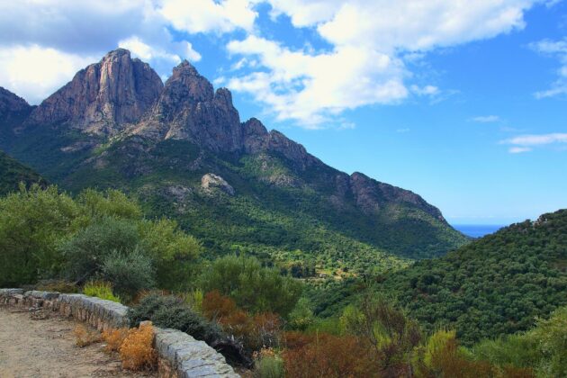 6 randonnées idéales à faire en famille en Corse