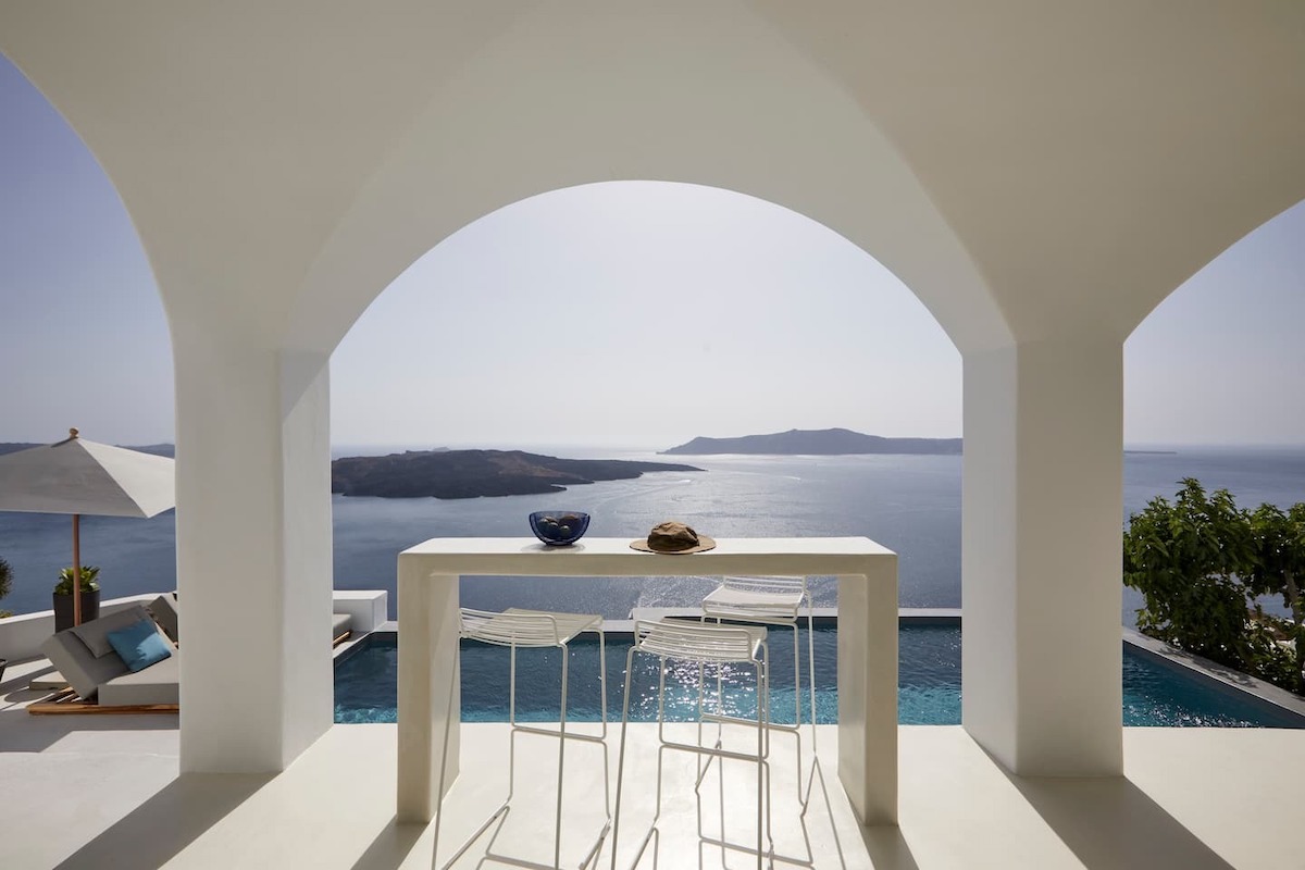 Airbnb avec piscine à Fira, Santorin