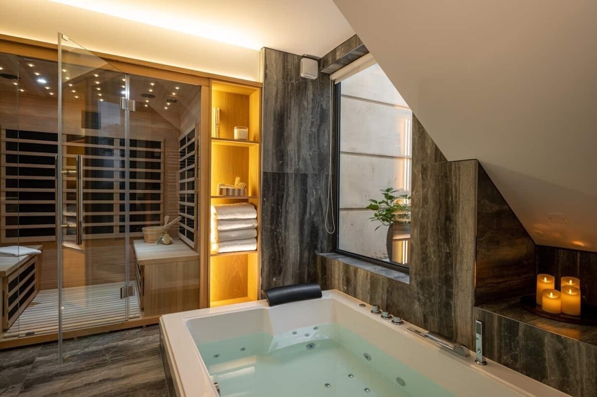 Airbnb de prestige avec sauna et jacuzzi à Paris 10e