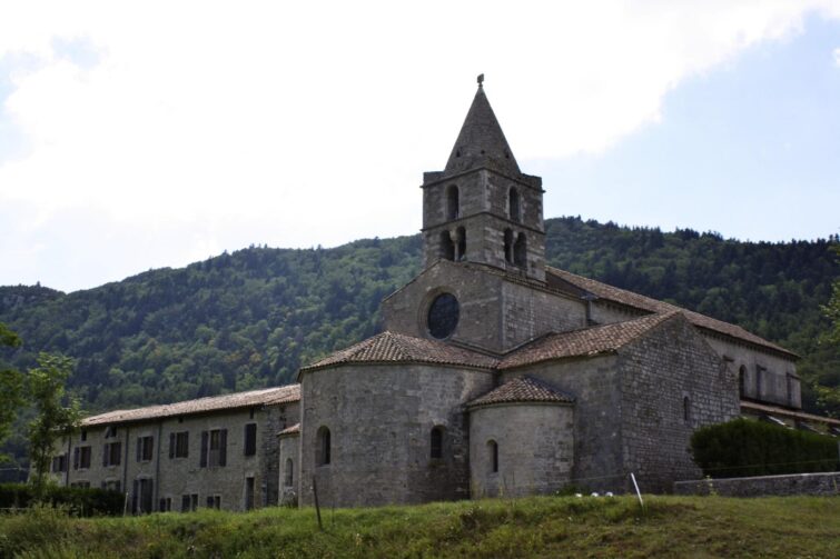L'abbaye de Léoncel dans la Drôme