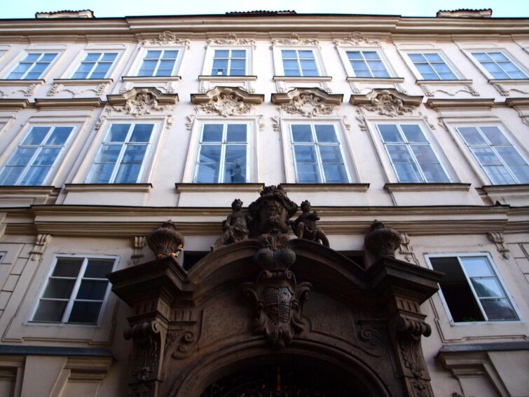 Palais Colloredo-Mansfeld, Prague