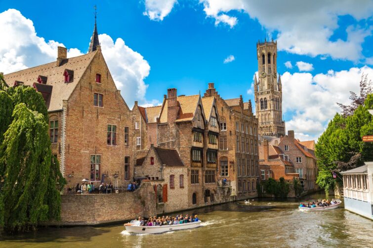 Tour du centre historique de Bruges en bateau