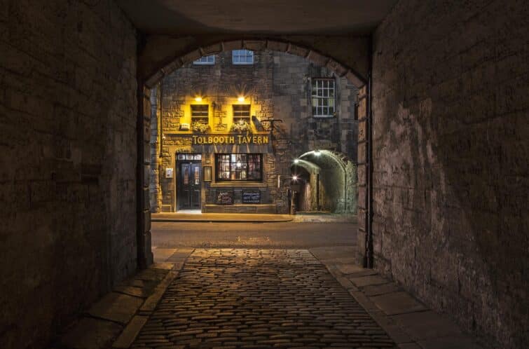 Edinburgh historic pub The Tolbooth Tavern with stone facade