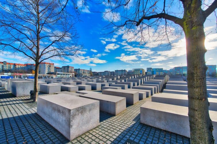 Mémorial de l'Holocauste pour les Juifs assassinés d'Europe à Berlin, vue des stèles en béton