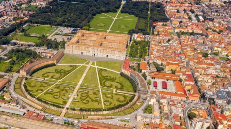 Vue aérienne du Palais Royal de Caserte près de Naples, Italie