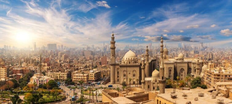 Mosquée-Madrasa du Sultan Hassan au coucher du soleil, vue de la citadelle du Caire