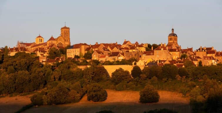 Vézelay, village médiéval historique et UNESCO en Bourgogne, France