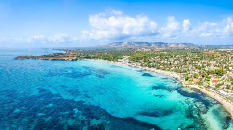 Vue aérienne de la plage de Fontane Bianche à Syracuse en Sicile