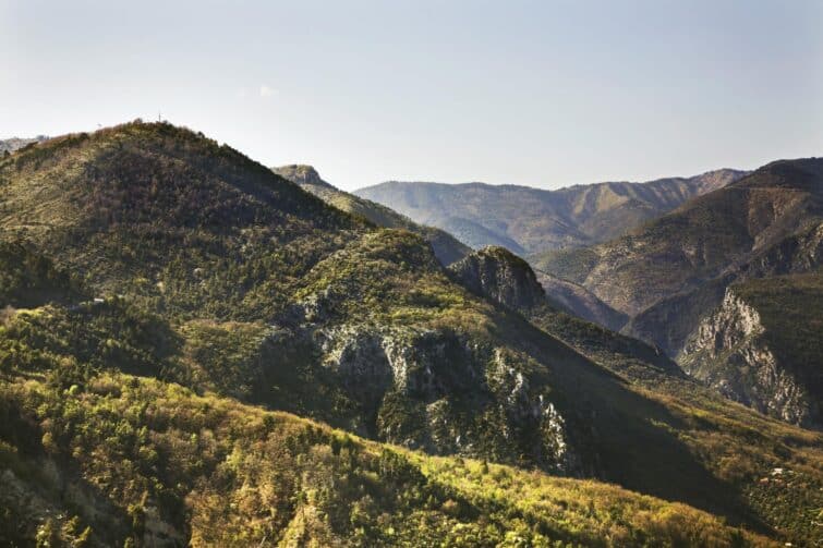 Paysage naturel près de Sospel en France, idéal pour les amateurs de nature