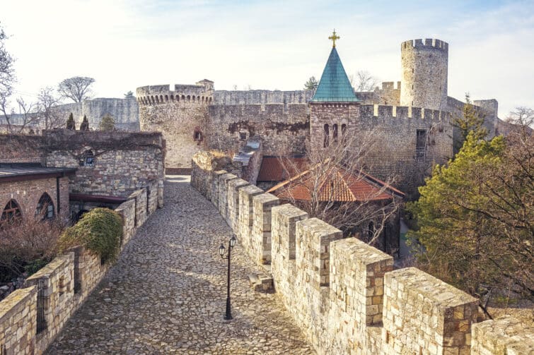 Cette forteresse construite par les Romains il y a plus de 2000 ans au coeur des Balkans offre un panorama époustouflant sur le Danube