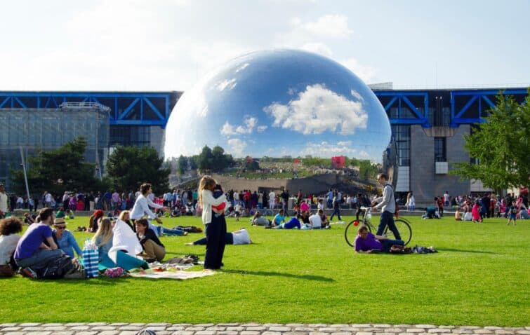 La Cité des sciences et de l'industrie à Paris, France