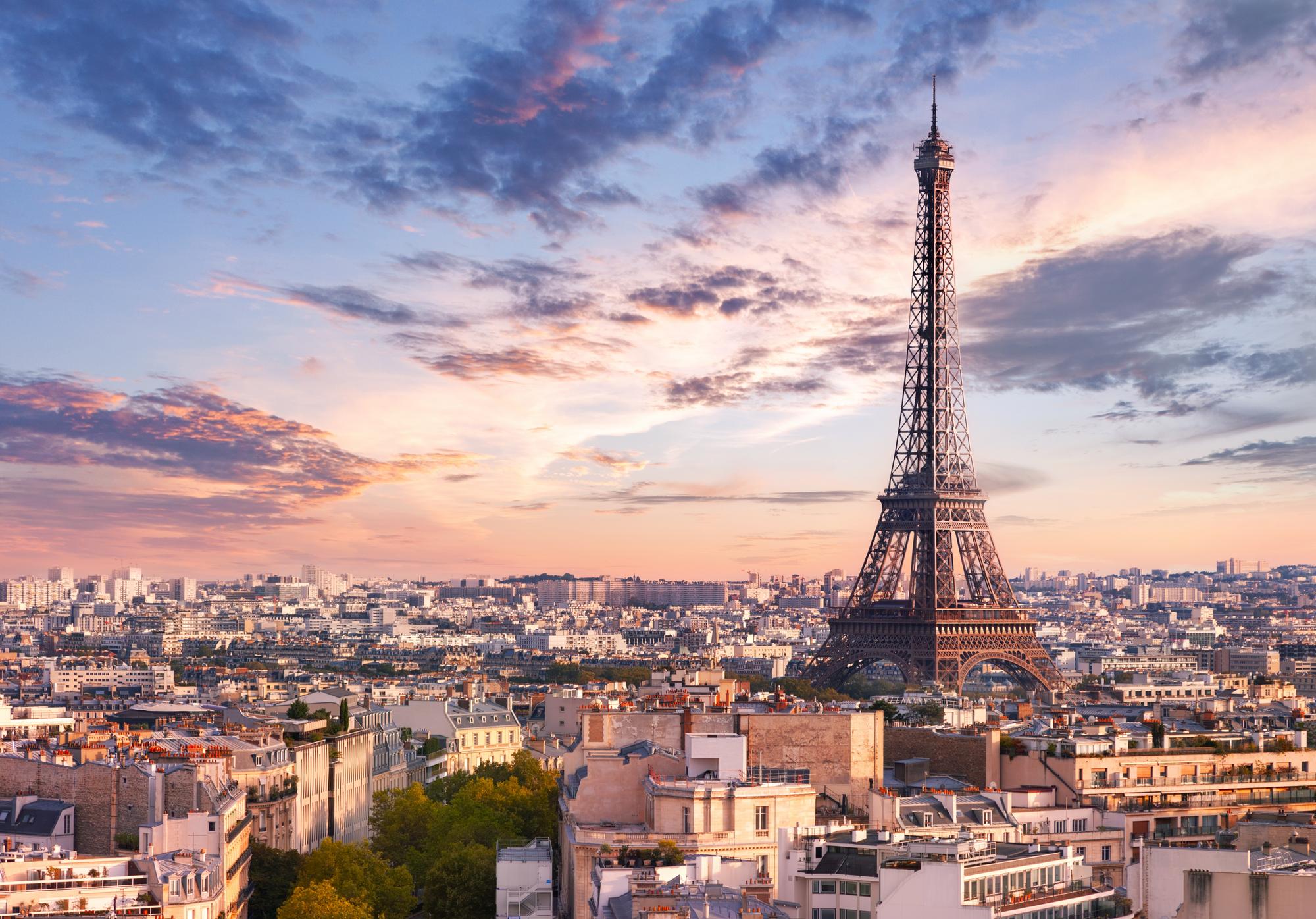 Tour Eiffel vue urbaine