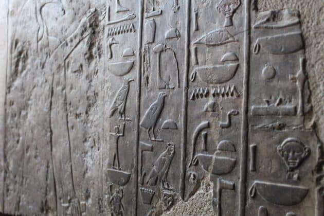 Hiéroglyphes - Louxor - Égypte