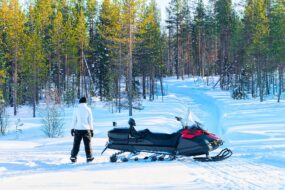 Balade en motoneige à Rovaniemi, Finlande