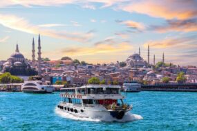 Croisière sur le Bosphore à Istanbul en Turquie