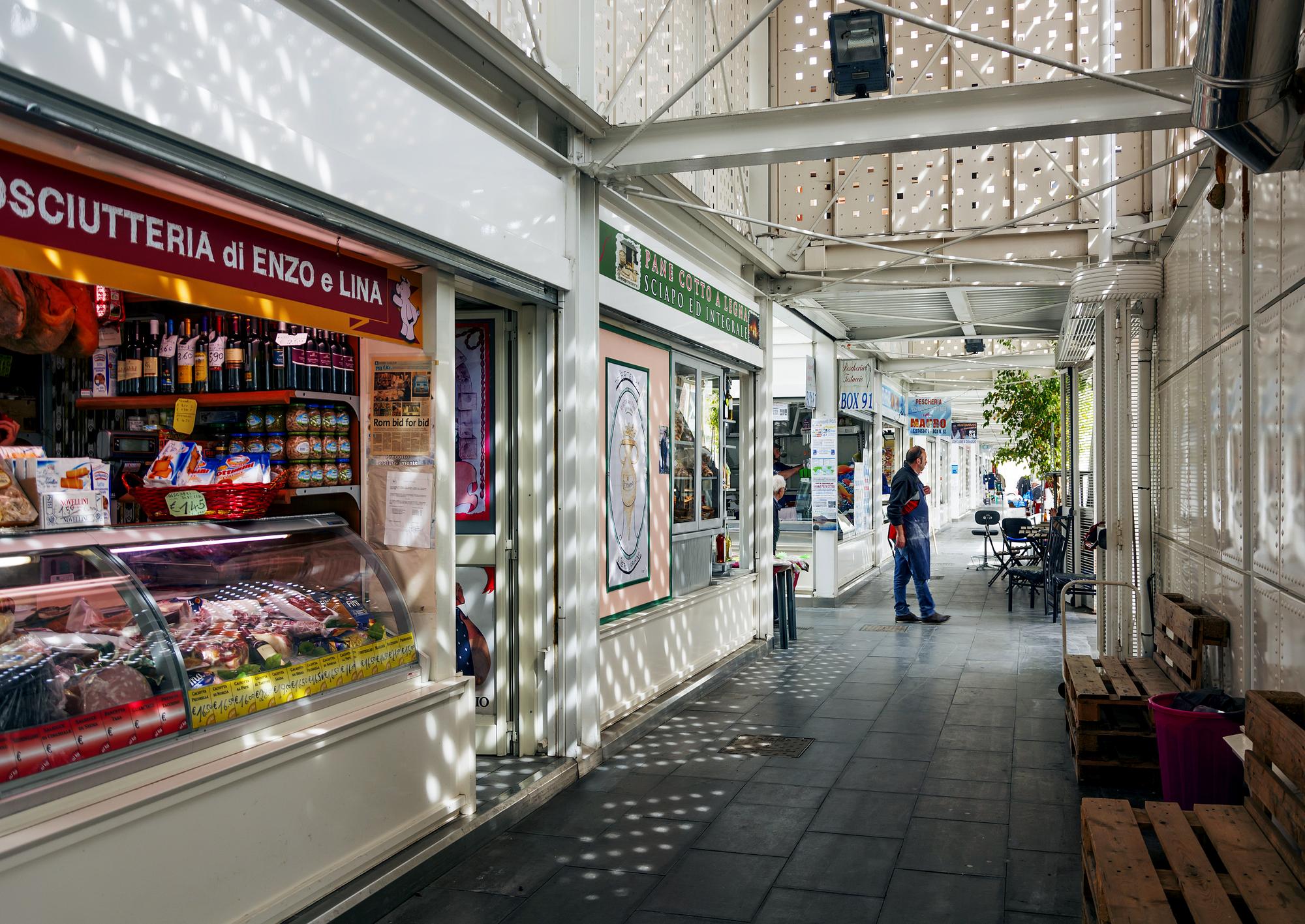 Entrée du marché de Testaccio à Rome, Italie