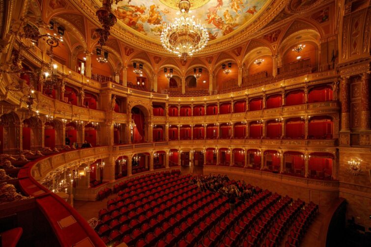 Intérieur de l'Opéra national hongrois de Budapest