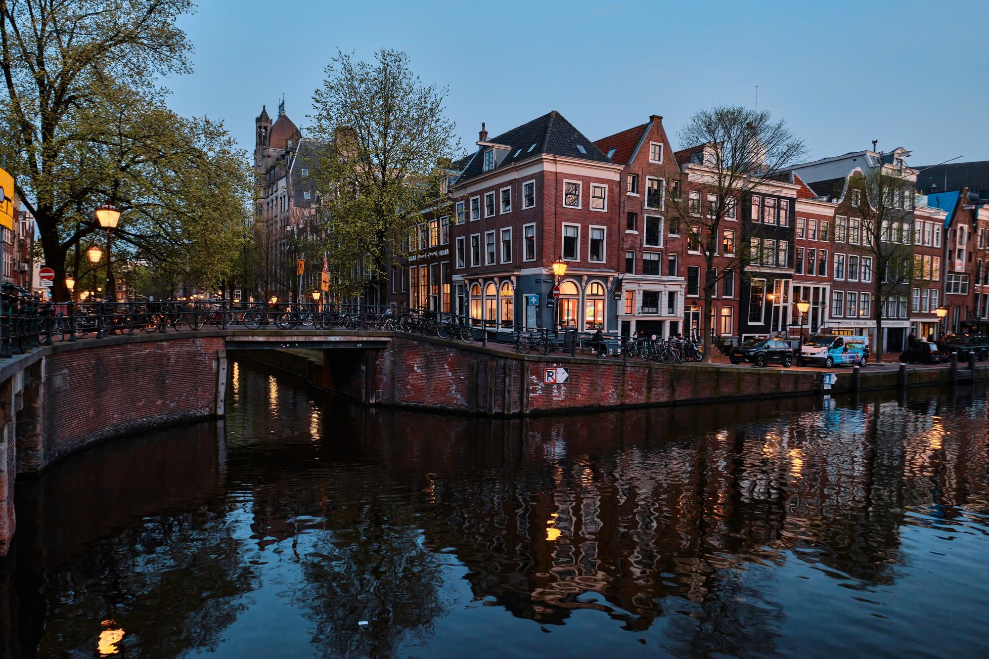 Le quartier Jordaan au crépuscule