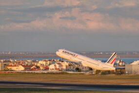 Aéroport Humberto Delgado, Lisbonne