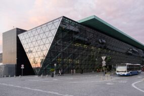Aéroport Jean Paul II à Cracovie en Pologne