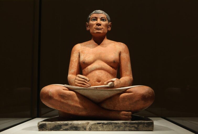Antiquités égyptiennes au musée du Louvre à Paris, France