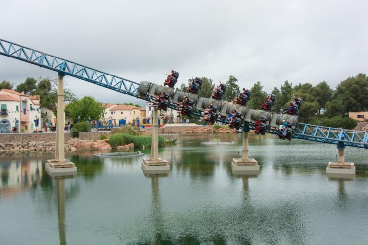 Attraction Furius Baco à PortAventura World, Espagne