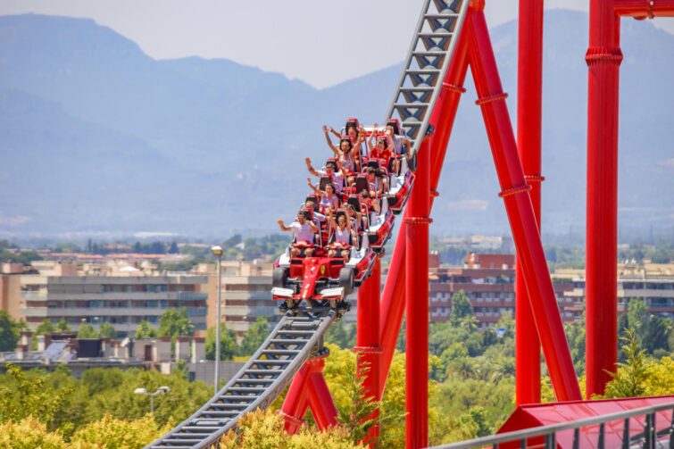Attraction Red Force à PortAventura, Espagne