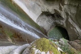 Canyoning dans le canyon d'Angon à Talloires-Montmin, France