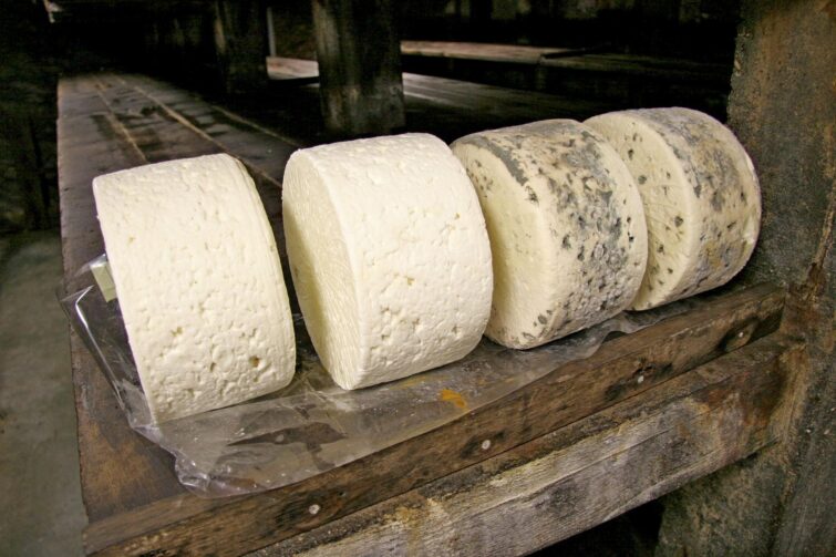 Cave de Roquefort