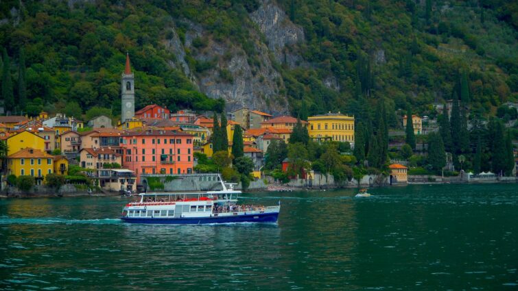 Croisière sur le lac de Côme en Italie