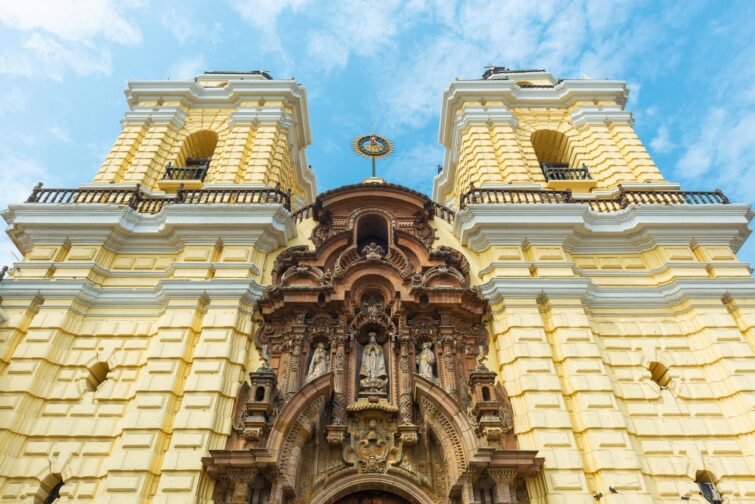 Église et monastère de San Francisco à Lima au Pérou