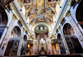 Intérieur de la Cathédrale Saint-Nicolas de Ljubljana