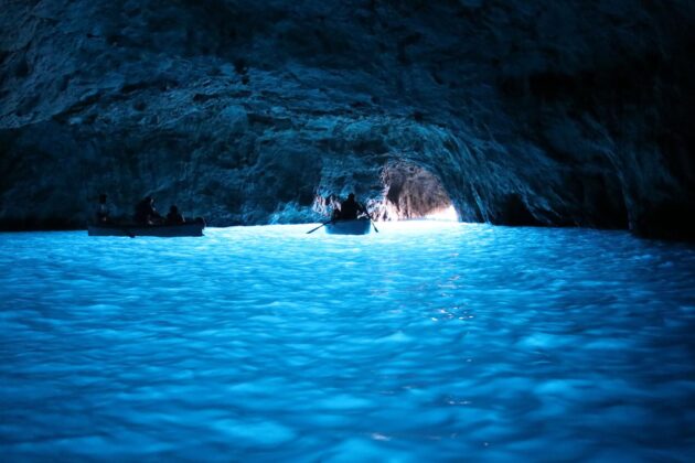 Intérieur de la Grotte Bleue de Capri