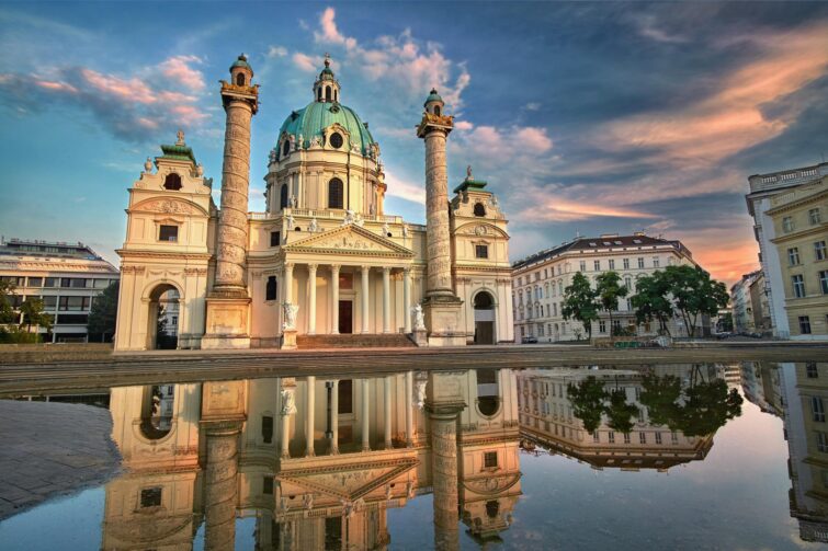 L'Église Karlskirche à Vienne